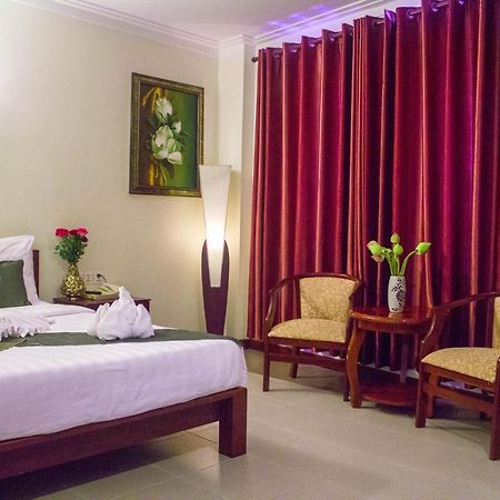 V N E Hotel Phnom Penh Zewnętrze zdjęcie