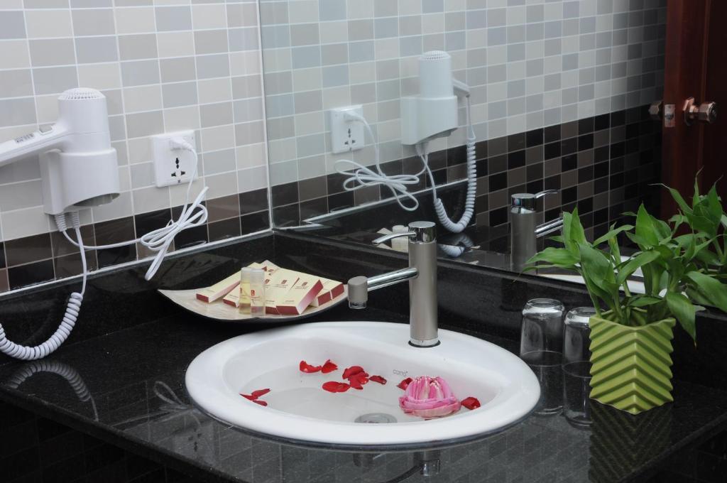 V N E Hotel Phnom Penh Zewnętrze zdjęcie