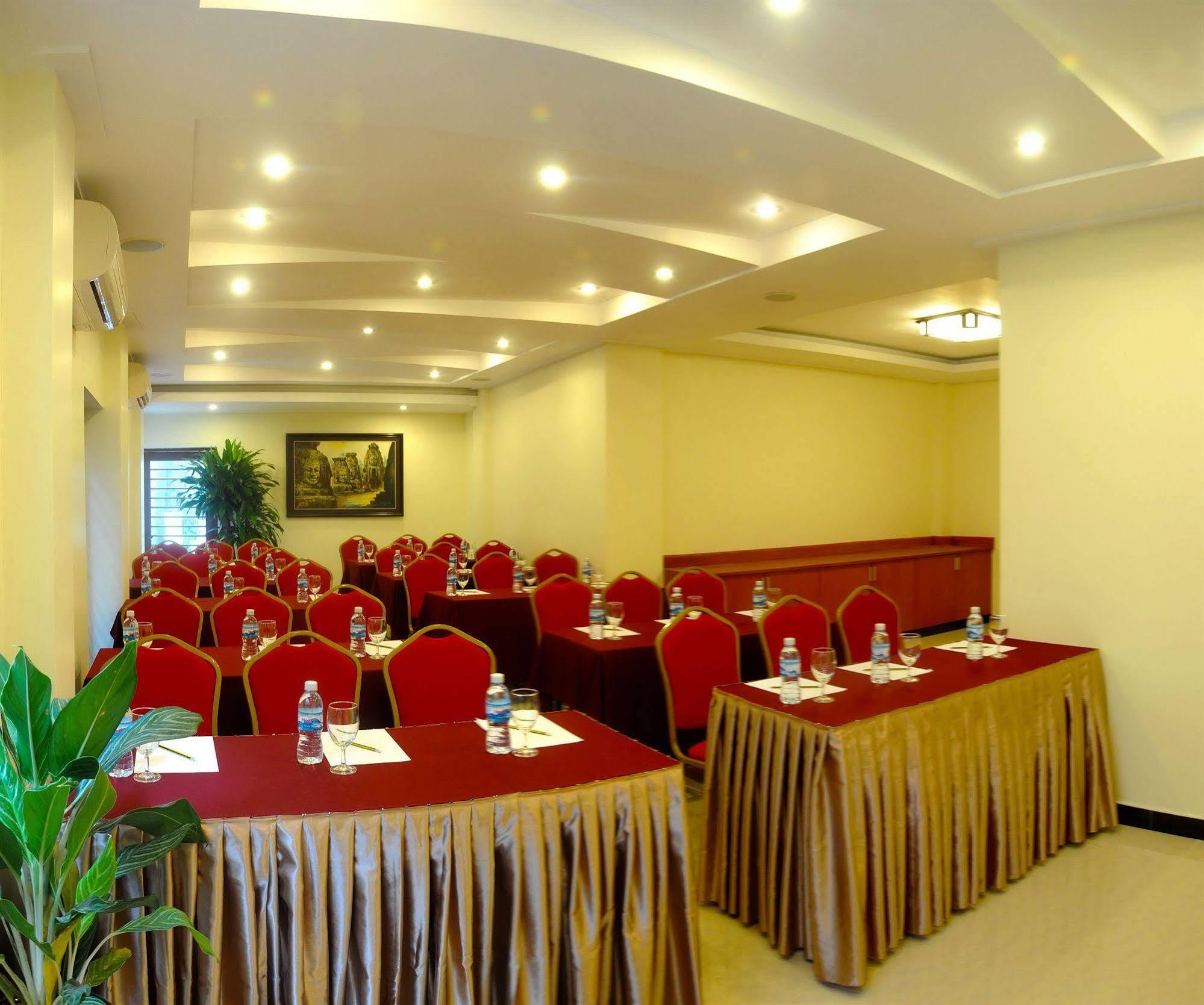 V N E Hotel Phnom Penh Zewnętrze zdjęcie