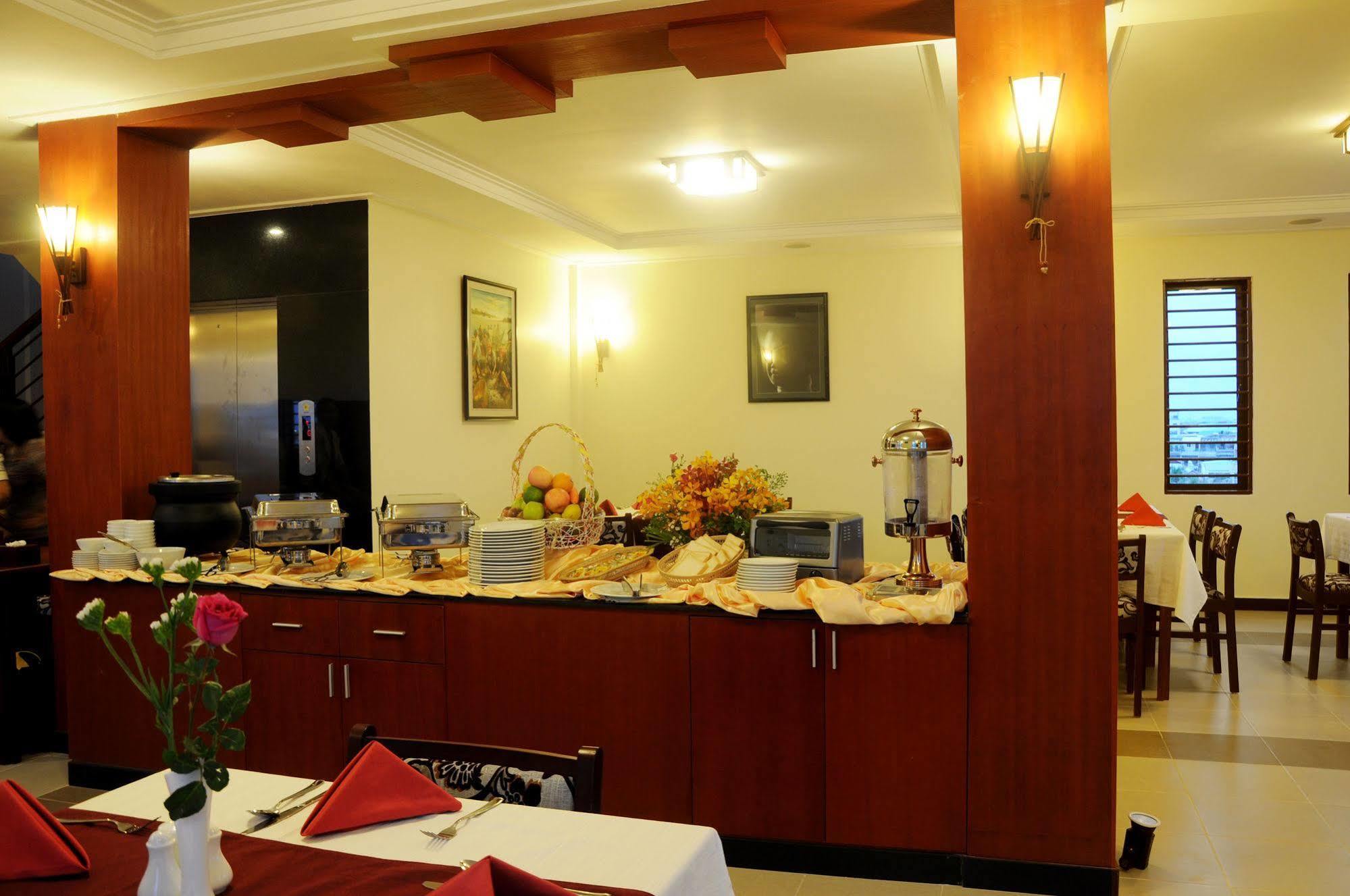 V N E Hotel Phnom Penh Zewnętrze zdjęcie