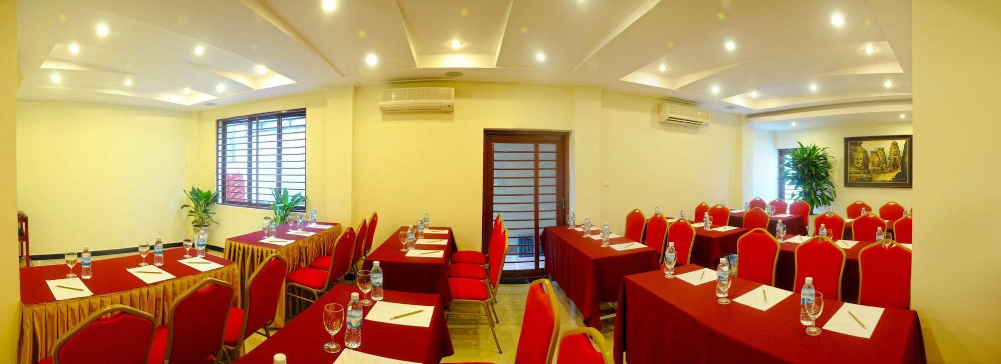 V N E Hotel Phnom Penh Zewnętrze zdjęcie